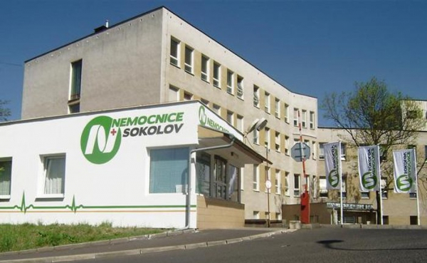 Kraj a Nemocnice Sokolov našly řešení situace na lůžkové interně