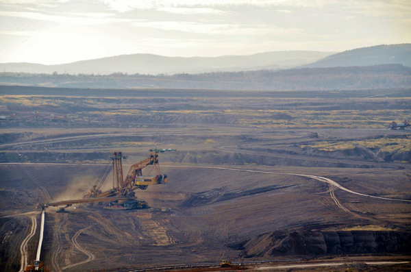 Zaměstnancům Sokolovské uhelné, které postihne útlum těžby by mohla pomoci změna nařízení vlády