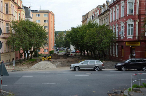 Jízdárenská ulice  v Karlových Varech prochází celkovou obnovou