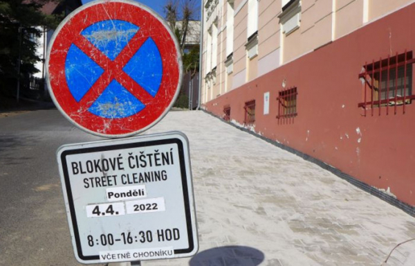 V Karlových Varech začne v pondělí 4. dubna blokové čištění města