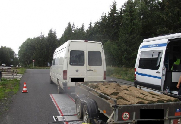 Karlovarští celníci nepolevují v kontrolním vážení, pozornost zaměřují především na nákladní a dodávková vozidla