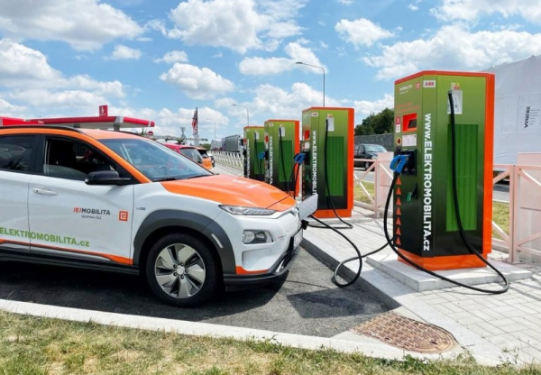 Během půl roku načerpali E-řidiči v Plzeňském i Karlovarském kraji daleko více zelené elektřiny než za stejné období vloni